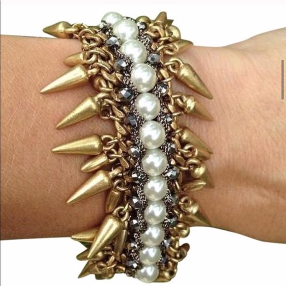 Stella & Dot | Pearl Drop & Hematite Vintage Gold Spiked Jacinthe Bracelet - Picture 12 of 13